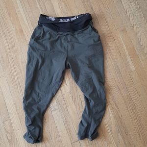 Lululemon Ohm pant